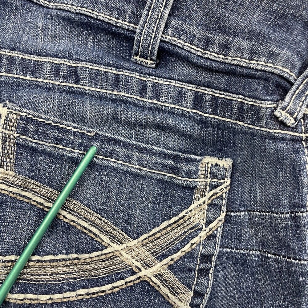 Ariat‎ 32S Real Denim Cotton Blend Straight Leg Jeans (loose thread) - Picture 2 of 7